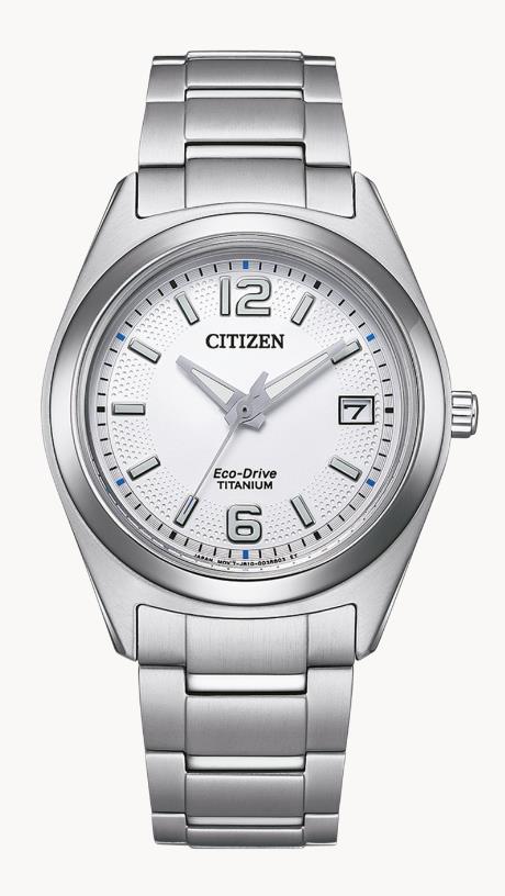 Citizen Eco-Drive Titan weiß