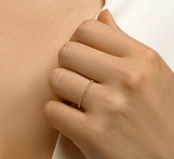 Gelbgold Ring gedreht