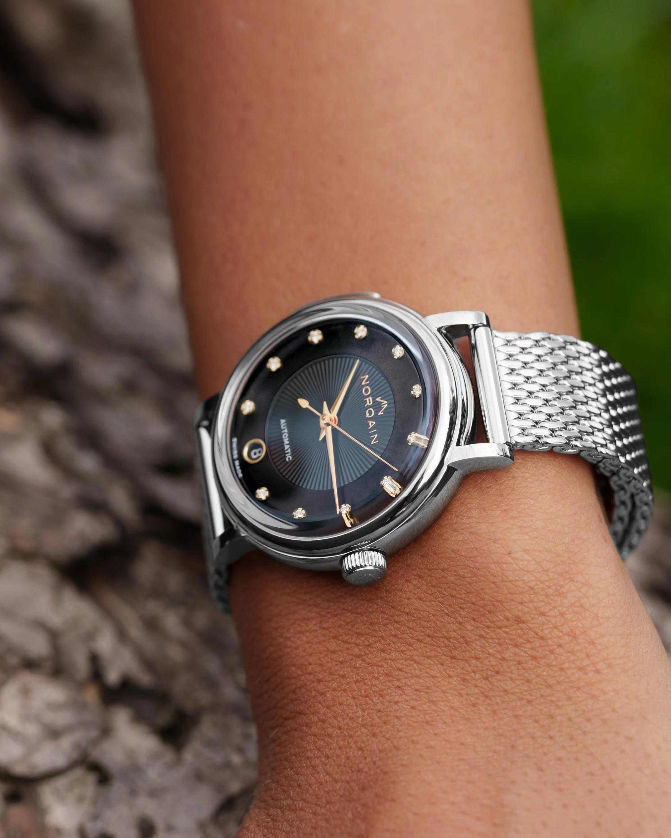 Norqain Freedom 60 Perlmutt Milanaise 34,0mm