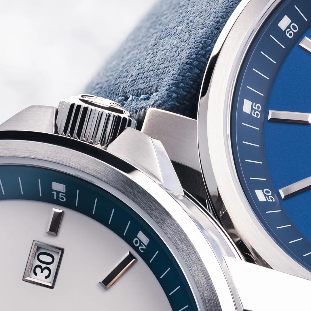 Armbanduhr 29er kleine Sekunde blau