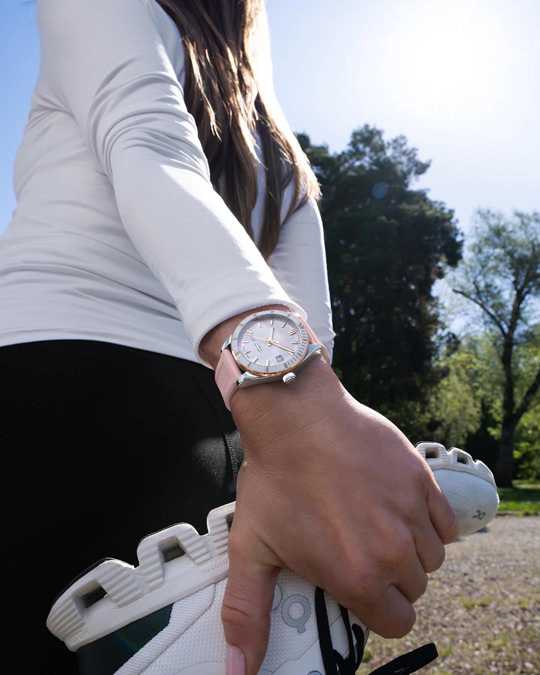 NORQAIN Adventure Sport 37mm Weiß Rosa