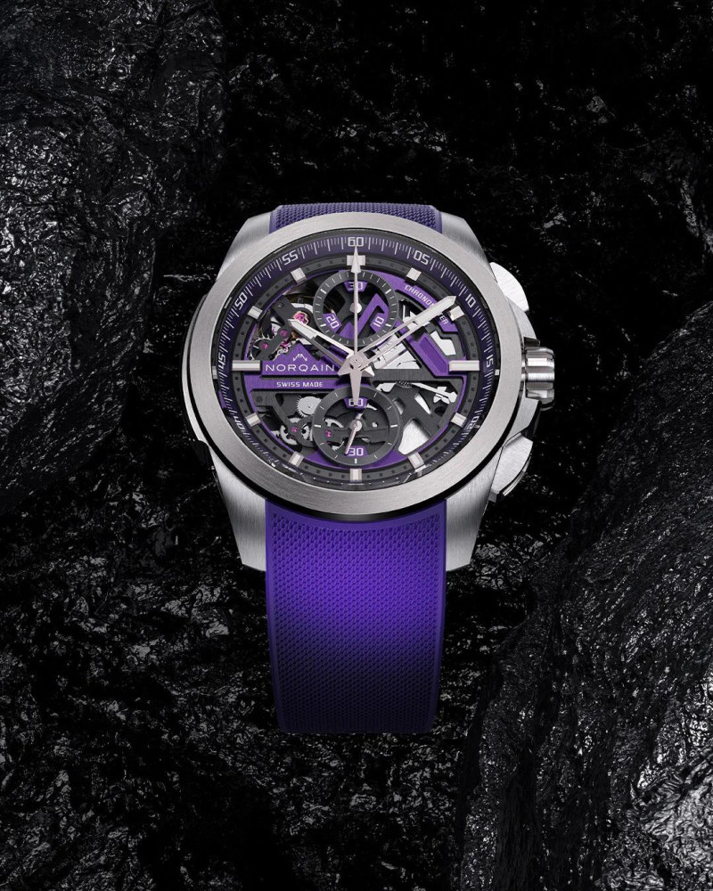 Norqain Independence Skeleton Violett Chrono