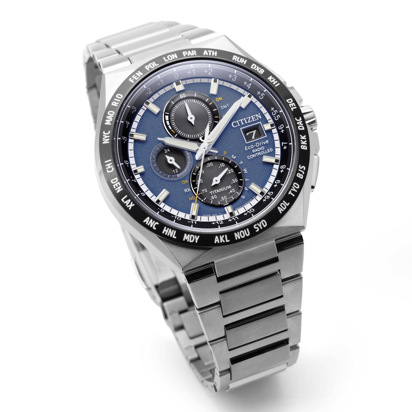 Citizen Titan Funkuhr EcoDrive Blau