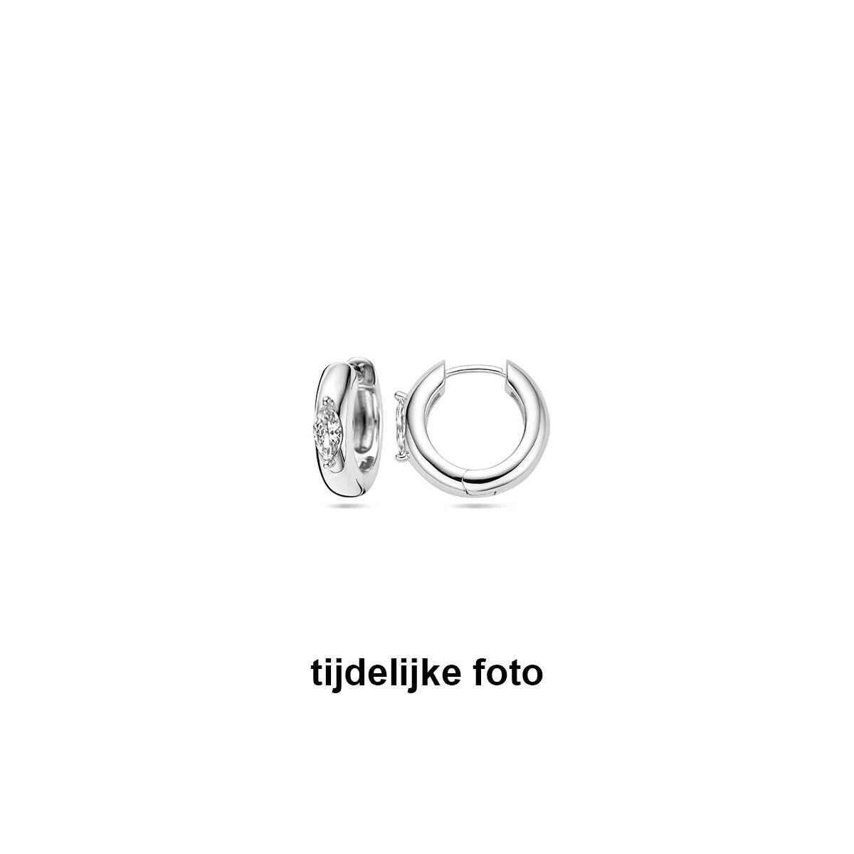 Creolen mit Zirkonia im Navette Schliff